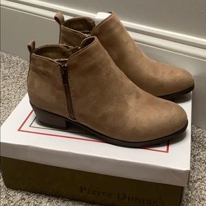 NIB Pierre Dumas Suede Booties
